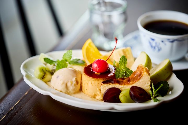 「プリンアラモード」1300円