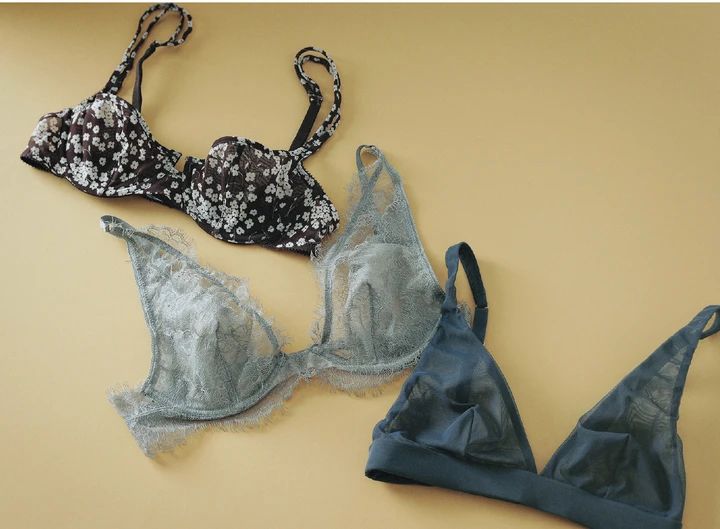 （上）ブラジャー￥33000／ガブリエルペコ（ヤスミン・エスラミ） （中）ブラジャー￥13860／ラ・シレーヌ （下）ブラジャー￥19800／マリー六本木（エクセリア）