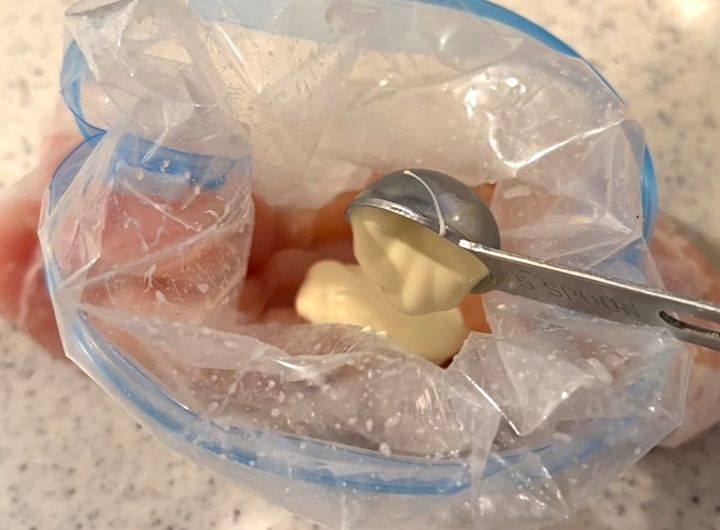 マヨネーズをもみ込んだ鶏ささみ