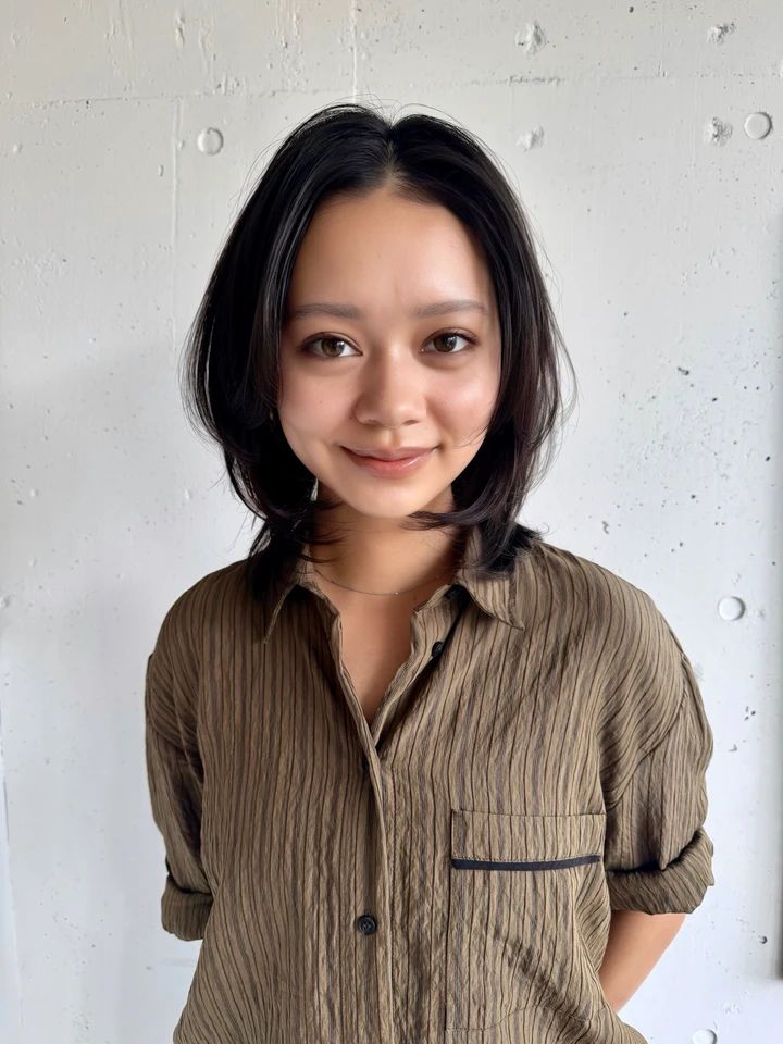 30代 髪型・ミディアムの正面