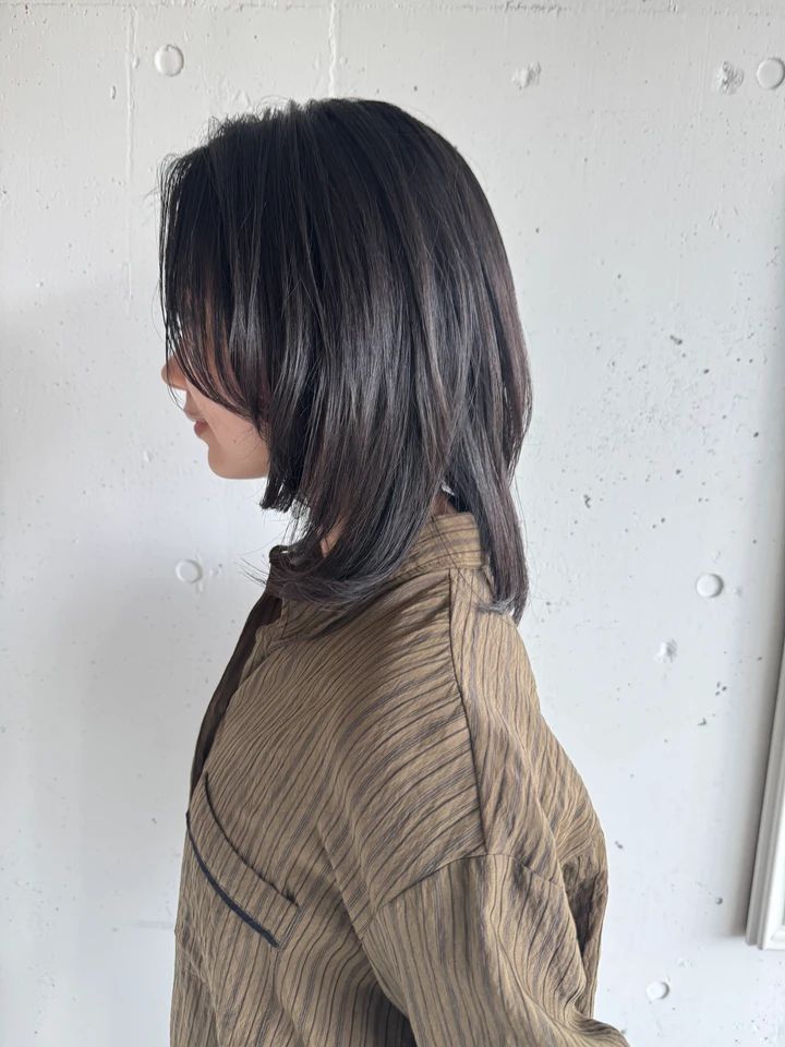 30代 髪型 ミディアムのサイド