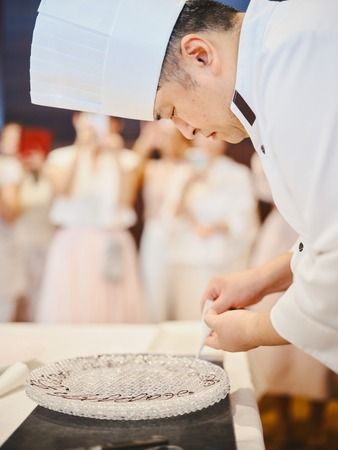 【東京都墨田区】ロッテのお菓子で「お菓子の家」づくり！シェフのチョコペン実演もある親子イベント