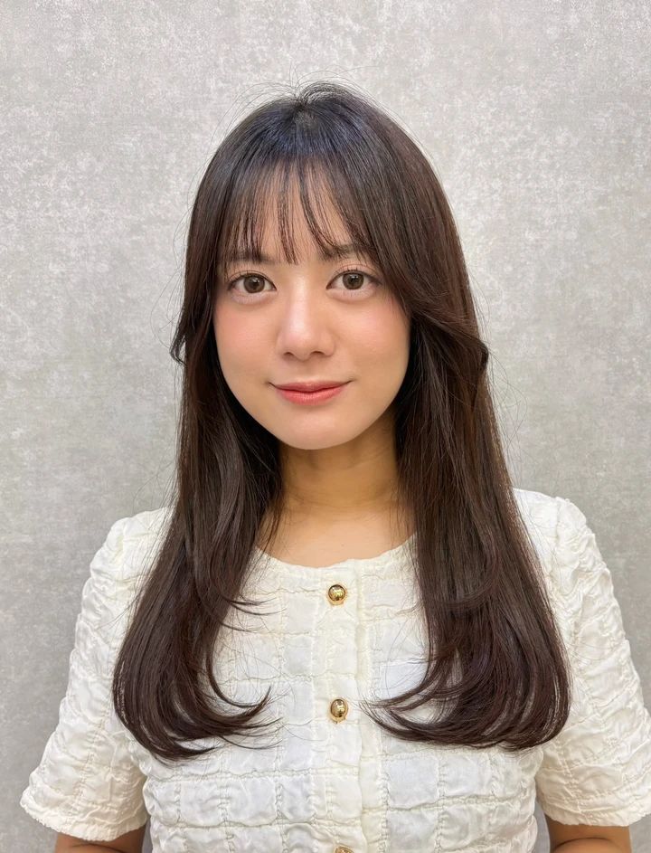 30代 髪型・ロングの正面