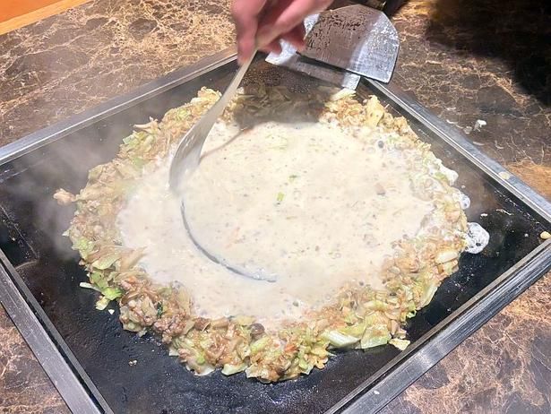 スタッフいわく「きのこは刻みすぎず、食感を残すのがポイント」とのこと