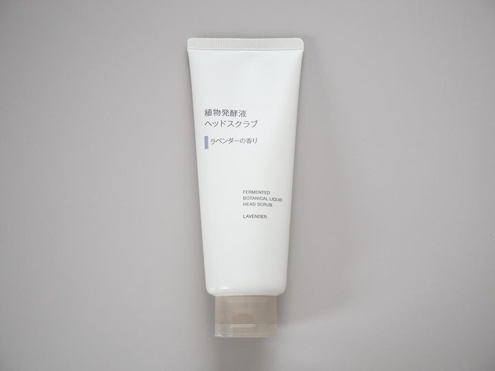画像: 【無印良品】「植物発酵液 ヘッドスクラブ」ラベンダーの香り ¥1,490（税込）