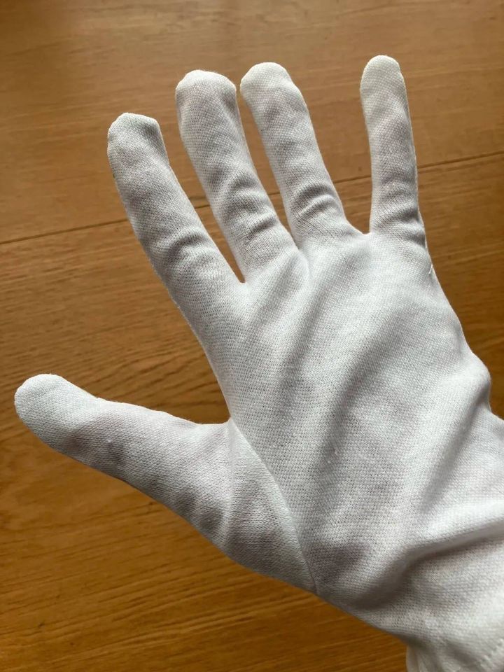 セリア：おやすみ手袋 スマートフォン対応