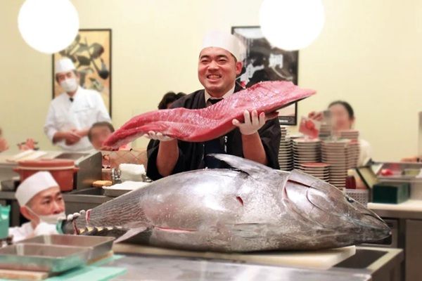 「まぐろ問屋」で秋フェア「深まる旬秋」開催。北海道産秋刀魚など旬の味覚が登場！