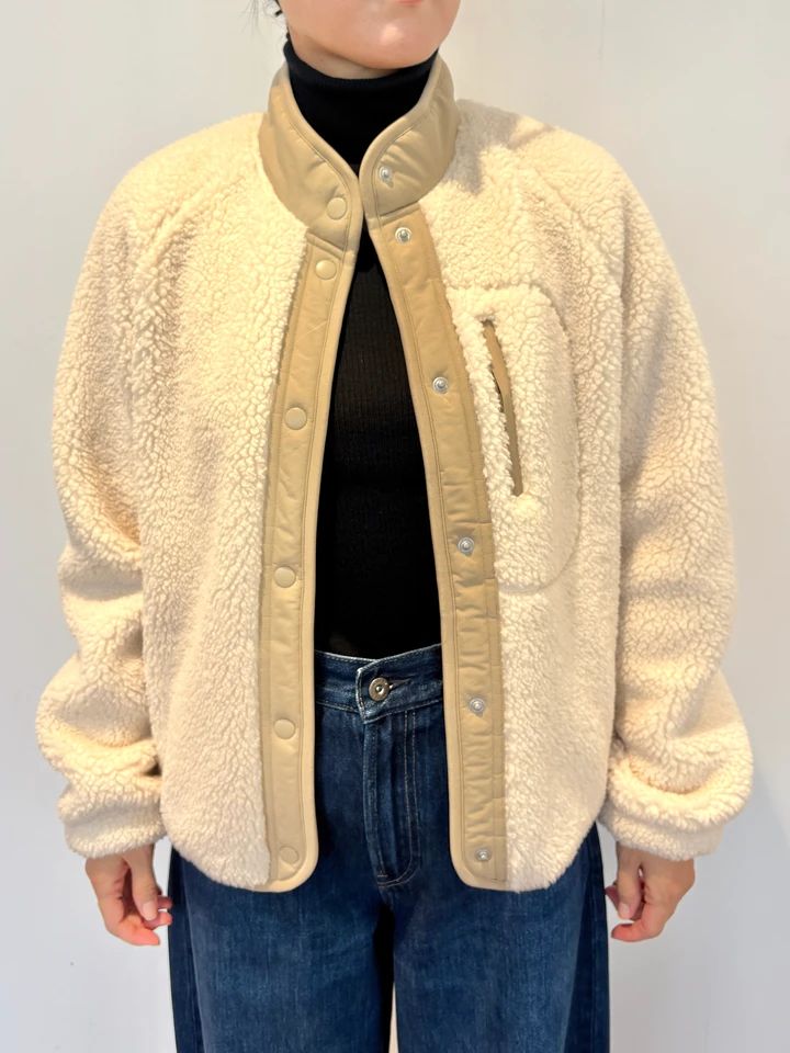 【首まわりを比較】フード、スタンド、ノーカラー。冬の重ね着まで考えるなら？
