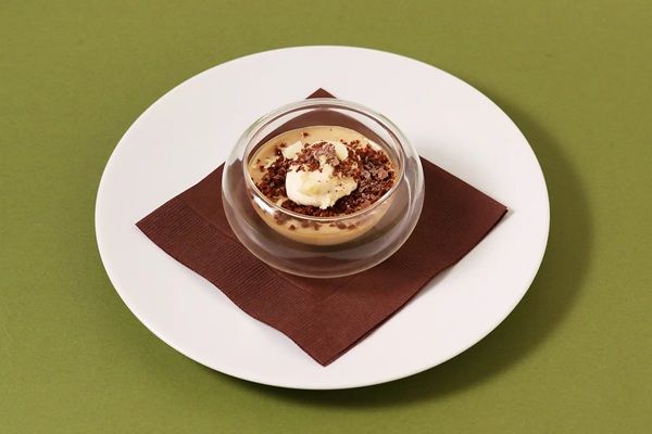 【東京都千代田区】三菱一号館美術館併設のCafé 1894に、開催中の展覧会とのタイアップメニューが登場