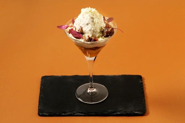【東京都千代田区】三菱一号館美術館併設のCafé 1894に、開催中の展覧会とのタイアップメニューが登場