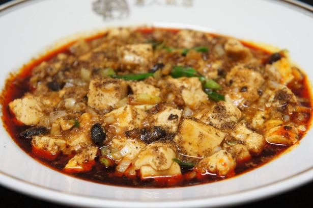 必ず味わいたい！名物の「麻婆豆腐」(1540円)