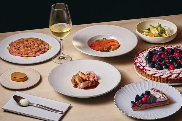 コーススタイルで「L'AS」を堪能する。「フルコース」ランチ(5500円)、ディナー(6400円)