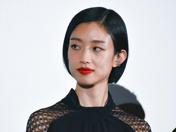 ドラマ『ポリティカルパン』舞台挨拶に出席した河合優実 クランクイン！ width=