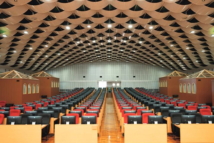 中古車・名車、大集合！大人の社会科見学｜BDS オークション会場に潜入！