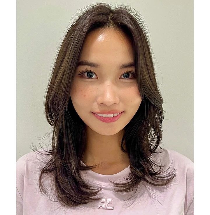 30代ー40代髪型・ミディアムの正面