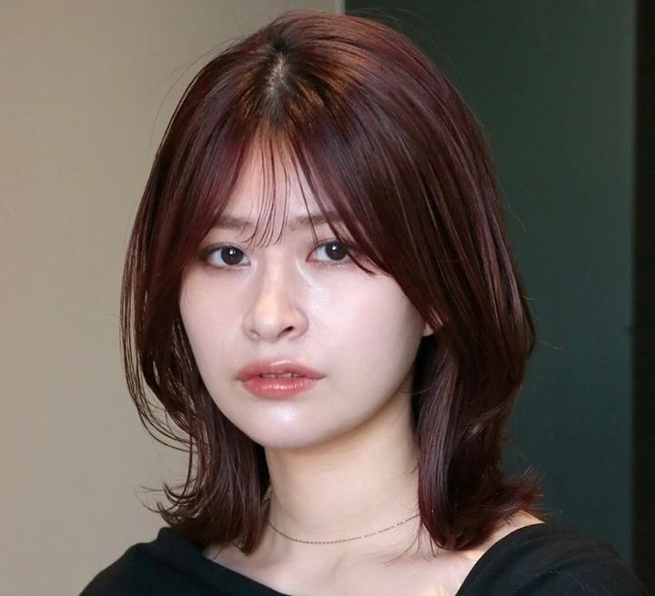 30代ー40代髪型・ミディアムの正面