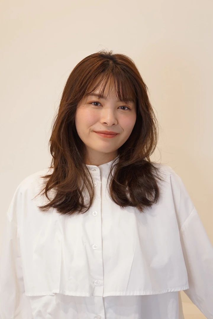 30代髪型・ミディアムの正面