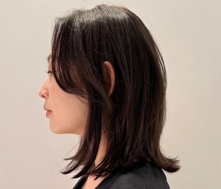30代ー40代髪型・ミディアムのサイド