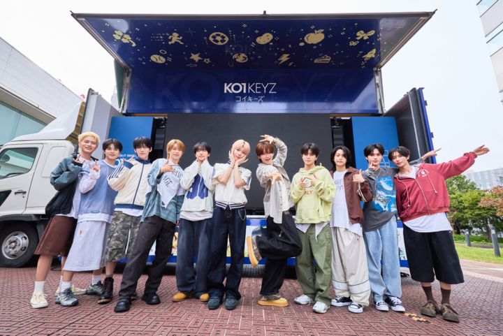 ©LAPONE ENTERTAINMENT
