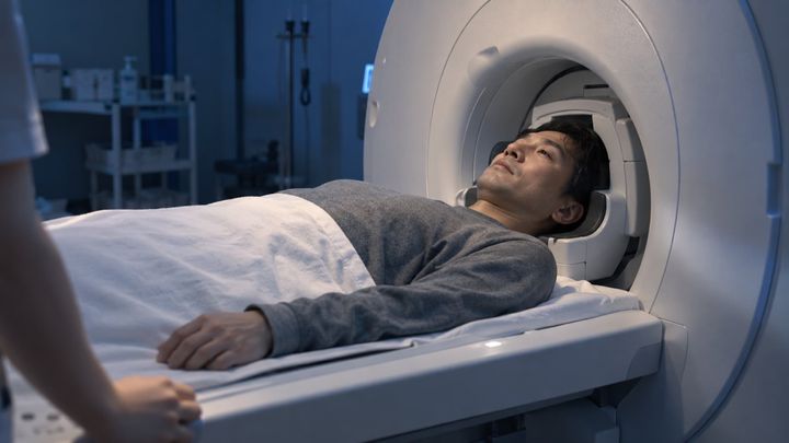 後遺症の人の脳で、神経の「目印」はどうなっていたのか？