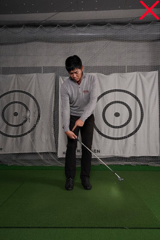 アプローチでハンドファーストはNGだった！ダフリを減らせる３つのステップ