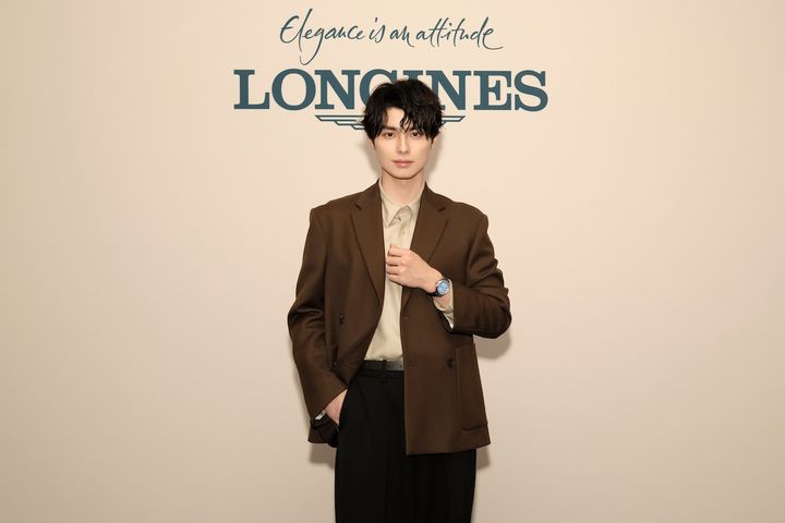 本田響矢、ロンジン愛を語る「時計を決めてからファッションを決める」 川栄李奈も新作を絶賛