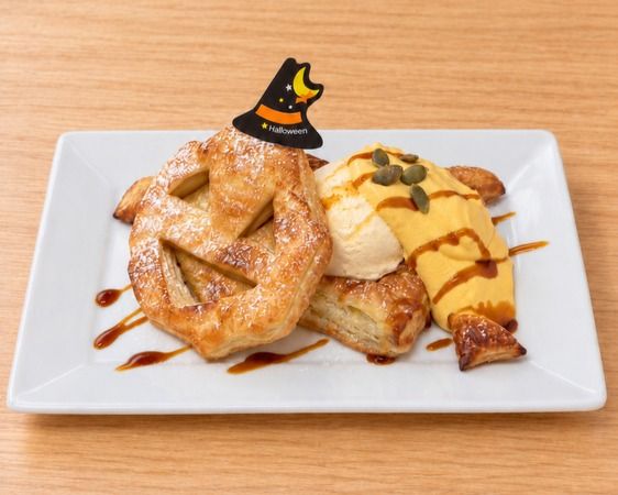 高倉町珈琲のハロウィンフェア！かぼちゃクリームのパンケーキやおばけのリゾットも