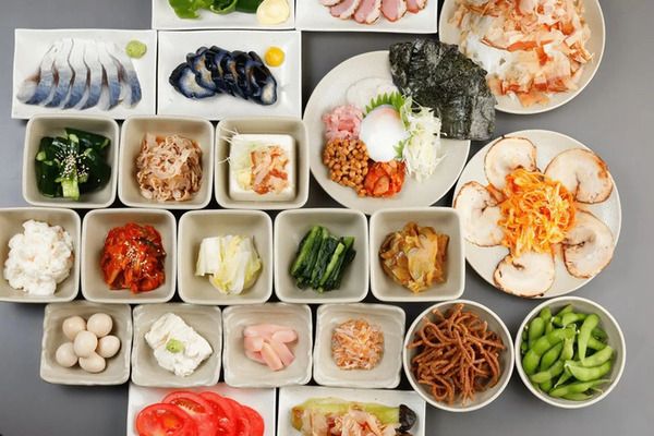 【東京都港区】酒場使いからしっかり食事まで楽しめる「健康SOBA酒場 なぜ蕎麦。溜池山王店」OPEN！