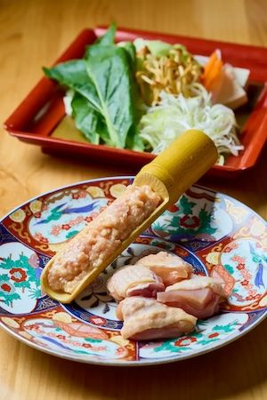 【福岡県福岡市】連日満席の「博多水炊きhiro」、8時間炊いたスープのフルコースを土日祝ランチで解禁