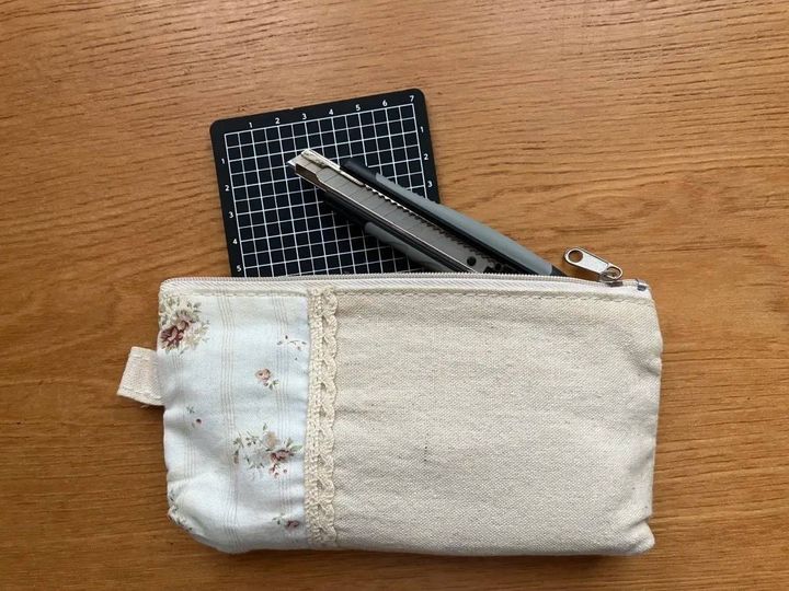 セリア：方眼付きカッティングマット ミニ