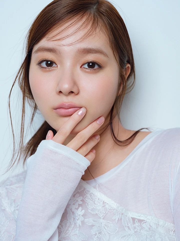 新川優愛