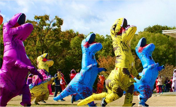 【京都府京都市】学生が主体となり運営するティラノの着ぐるみ大運動会「ティラノジャンボリー」開催！