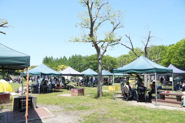 【埼玉県三郷市】「みさと公園BBQ場」の持ち込みプラン＆手ぶらで楽しめるスペシャルプランで秋BBQ！