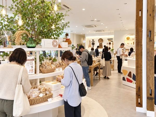 【愛知県名古屋市】ココトモファームが「バウムクーヘンコレクション」に登場！米粉バウムクーヘンを販売