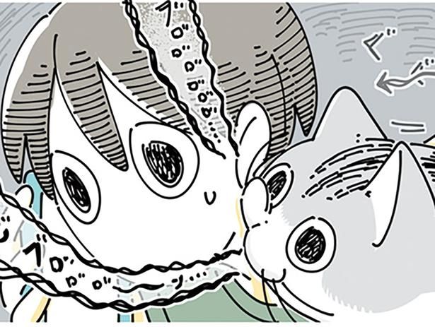 電話していると邪魔してくる… （C）キュルZ／KADOKAWA