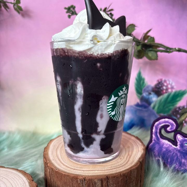 スタバ ブラックベリー ヨーグルト フラペチーノ® 黒耳ver.