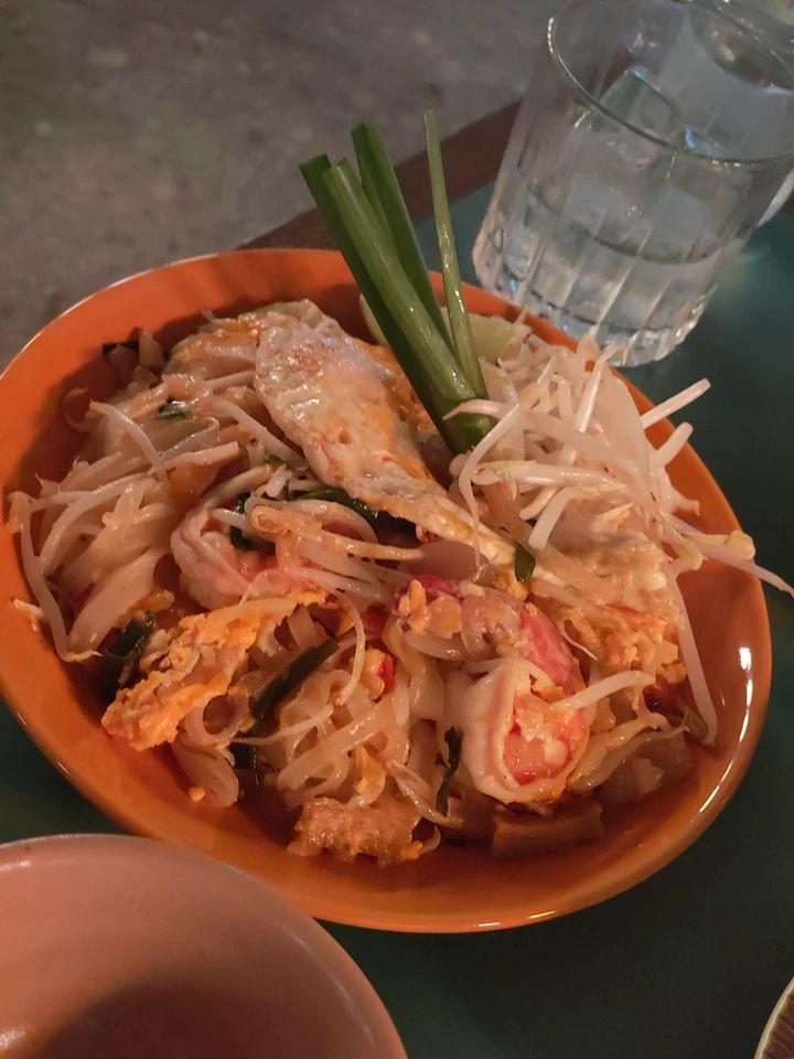 バンコク タイ料理 おしゃれ RUDY パッタイ