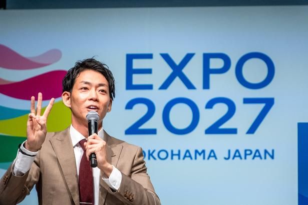 昨年、気象予報士試験に合格した、ネイビーズアフロのみながわさんが気象予報士として登場