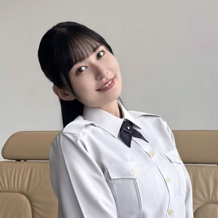 未梨一花、自衛隊制服姿オフショットを披露 ※「未梨一花」Instagram width=