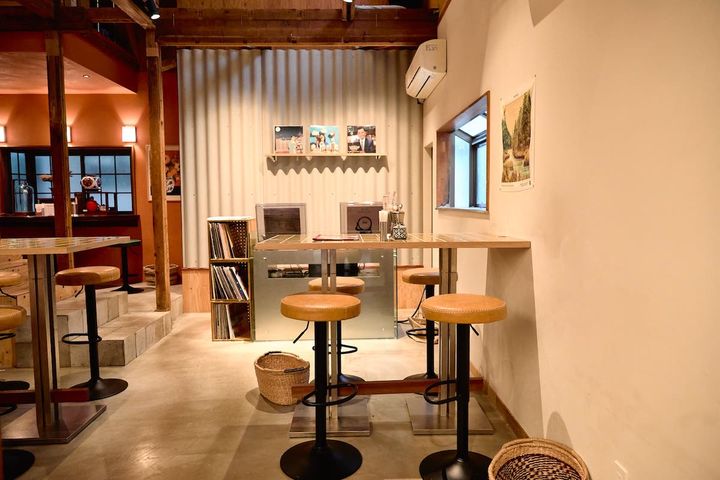 「ニューかかん」店内1階