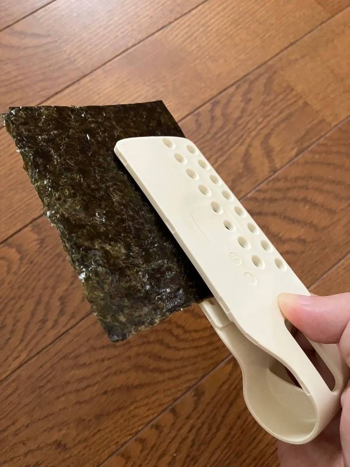 Seria(セリア)：穴あけ海苔用パンチ