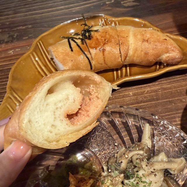 たらこバターの塩パンの断面