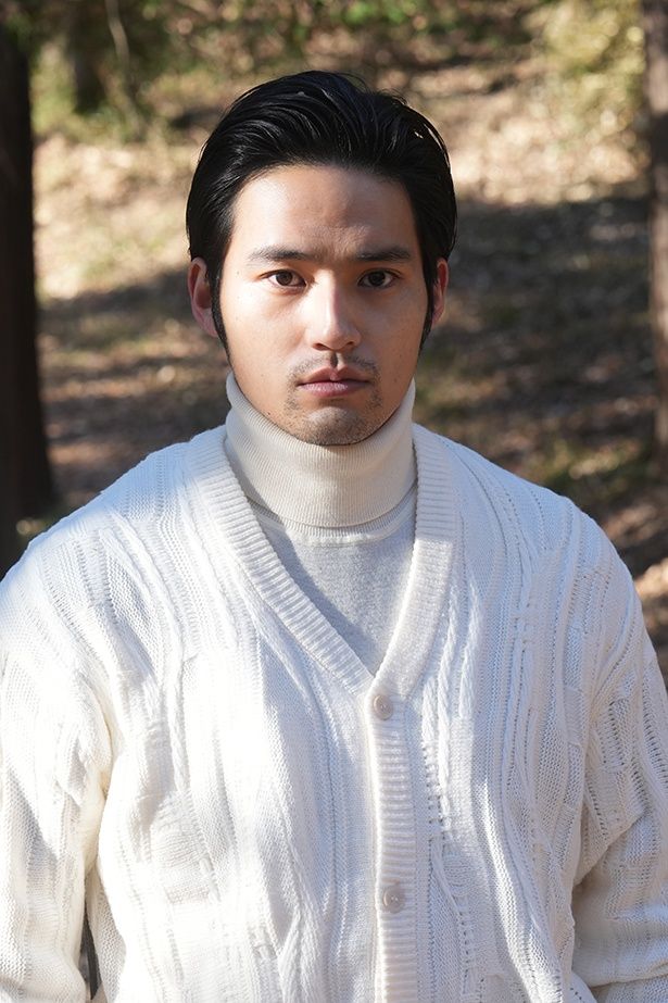 水上恒司が演じる主人公の夛田(ただ) 鴻池留衣／文藝春秋／２０２６「本当にあった話（の話）」製作委員会