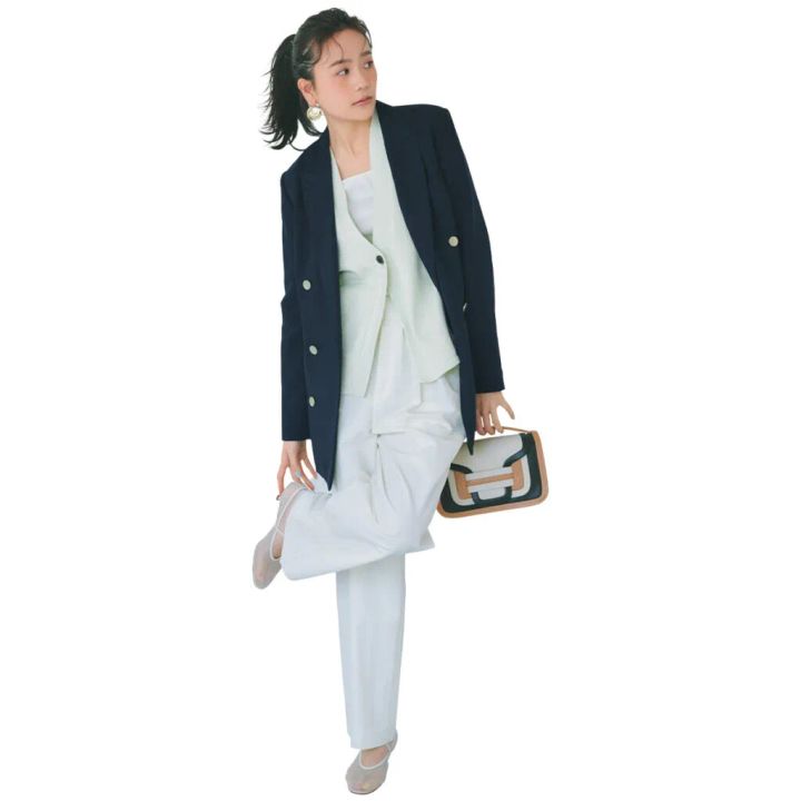 2026/10/20degreesfashion12.webp