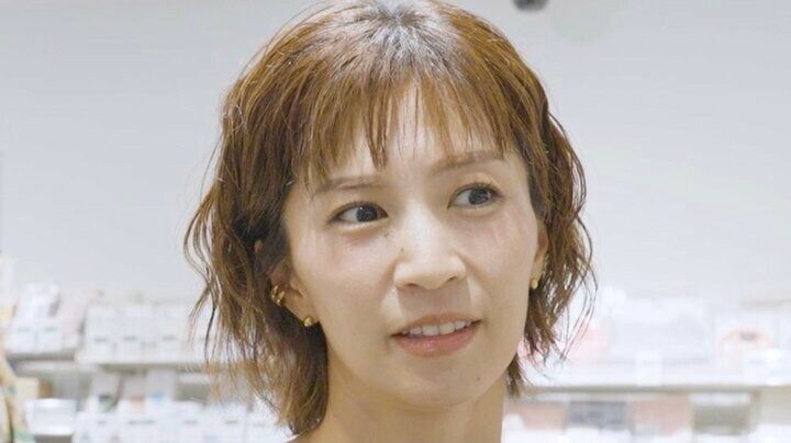 【写真・画像】グラビアで活躍し2児の母 “健康オタク”44歳タレントの小言に夫がイラッ「朝から何なの！？」 1枚目