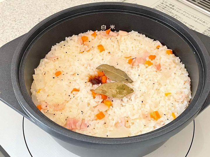 むきグリーンピースとハムの本格炊き込みピラフ