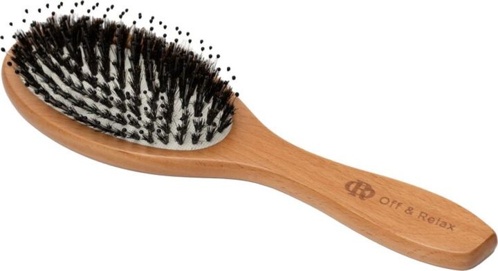 ORブラシ付き限定ボックスに付属する天然猪毛とナイロンピンのヘアブラシ