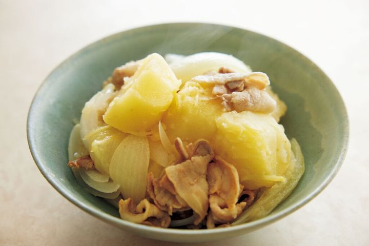 白い塩肉じゃが