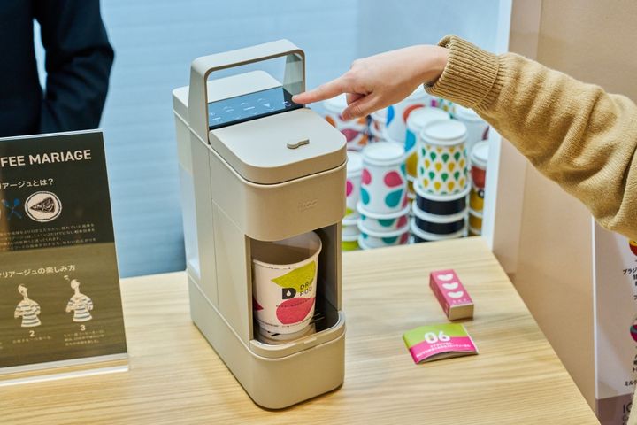 東京ミッドタウン日比谷の期間限定「UCCカプセル珈琲店」