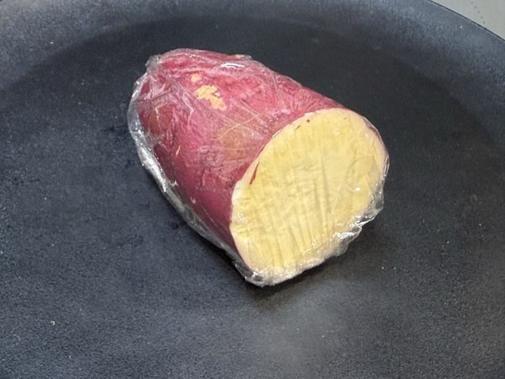 さつまいもを切ったものは、包んで冷蔵保存 青髪のテツ